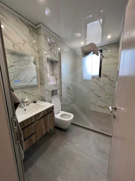 Продава се Къща в Варна, Изгрев - 361 кв.м за 1801 €/кв.м - Снимка #11