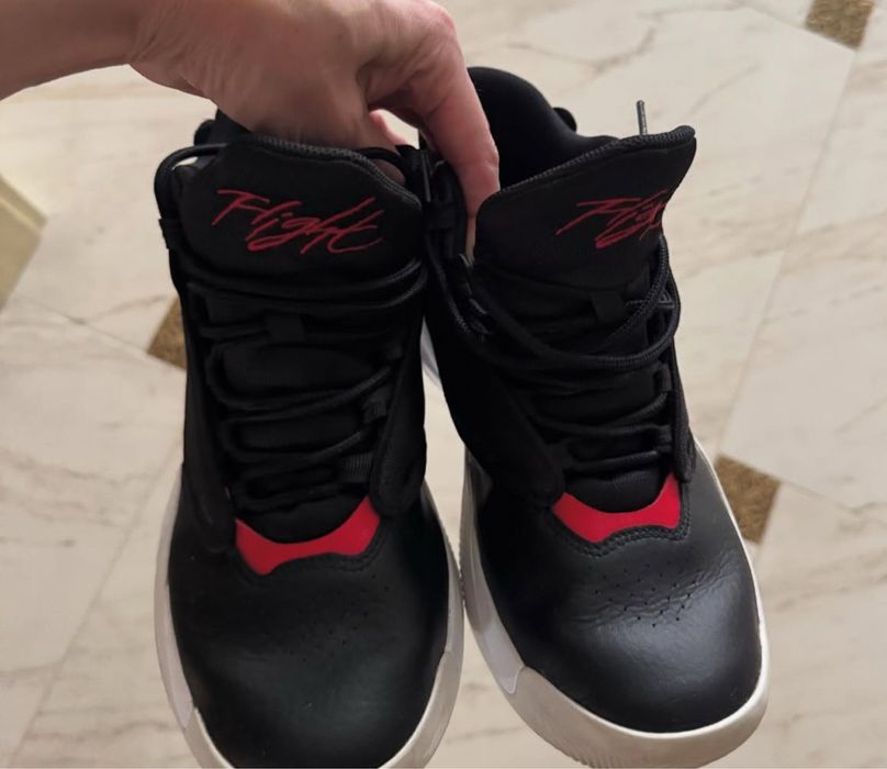 Кроссовки подростковые