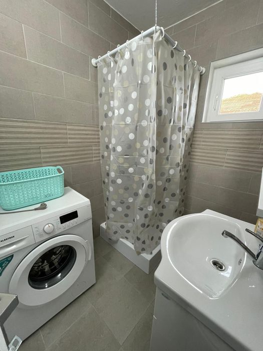 Vand apartament 2 camere zona Lipovei!