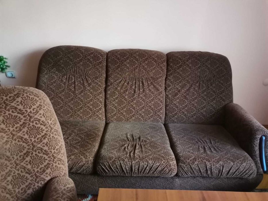 Диван, фотьойл, табуретки