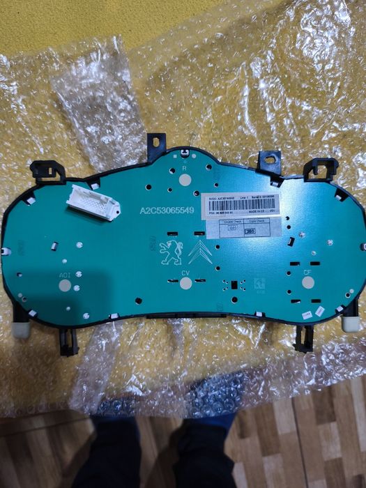 Ceas bord Peugeot 207 ( 2006-2015)