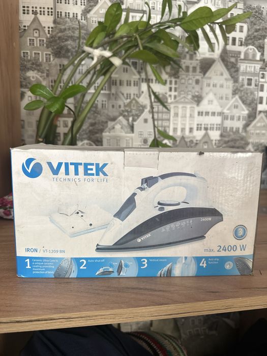 Срочно продам утюг VITEK VT-1209 BN