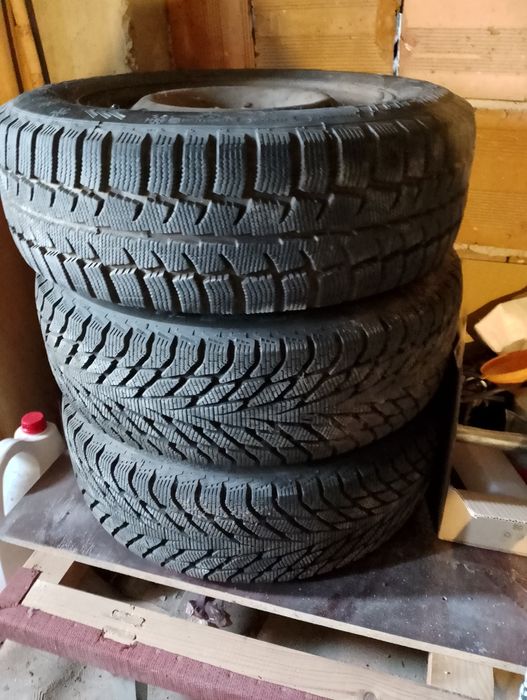 Гуми с джанти 195/65/15от Форд галакси