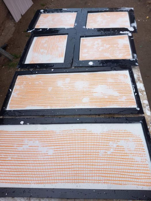 Vând  placi decorative