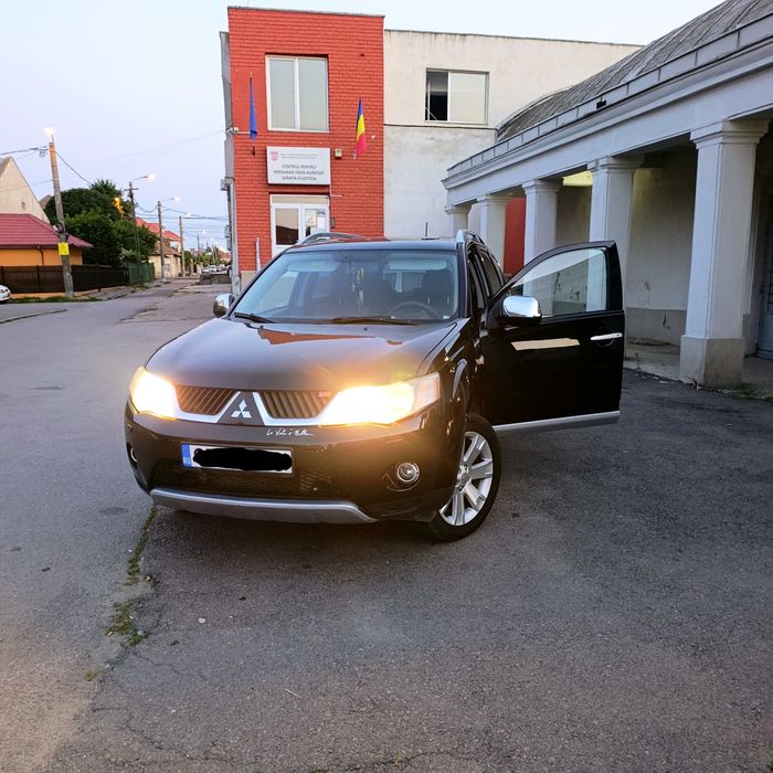 Se vinde Mitsubishi outlander 2 4x4 2.0diesel