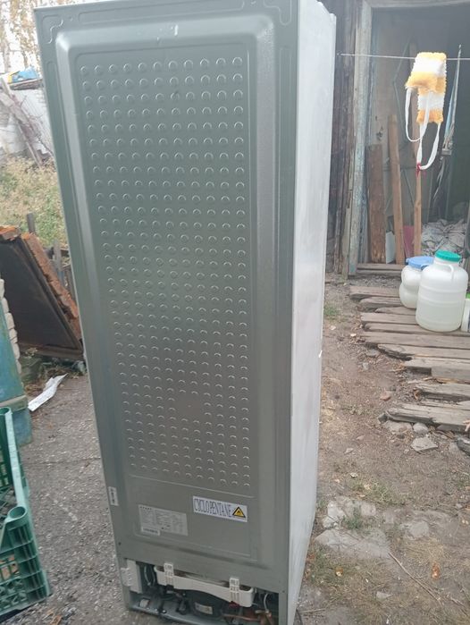 Продам холодильник