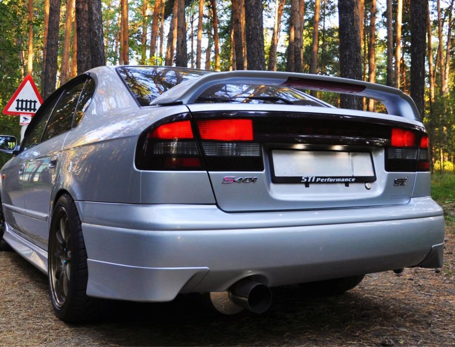 Клыки на задний бампер Subaru Legacy BE