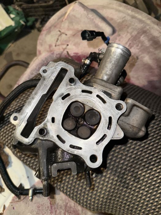 Vand chiuloasa yamaha yzf r125 gen 1