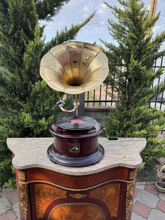 Gramofon His Master ‘s Voice, functional
