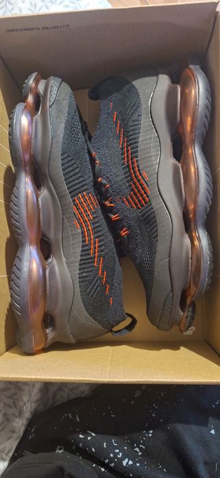 Nike scorpion universiti red (originali) nr 44  nepurtați