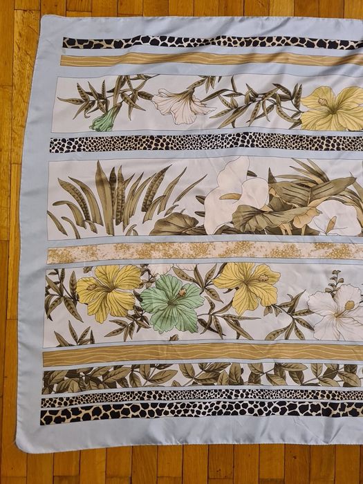 Vand esarfa  matase originale Fendi  Gucci, Louis Feraud Codello