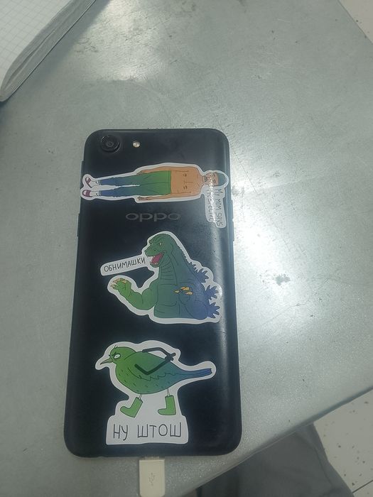Сотовый телефон oppo A 83