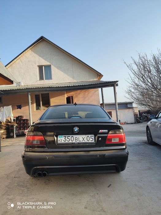 Продам свою BMW 528 е39