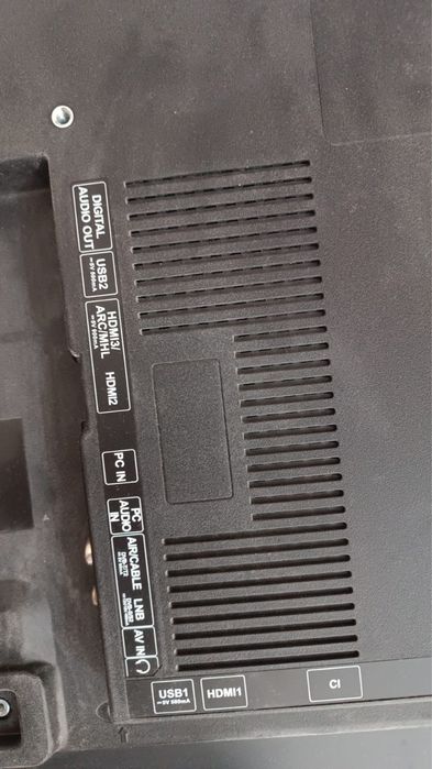 Продается телевизор на запчасти