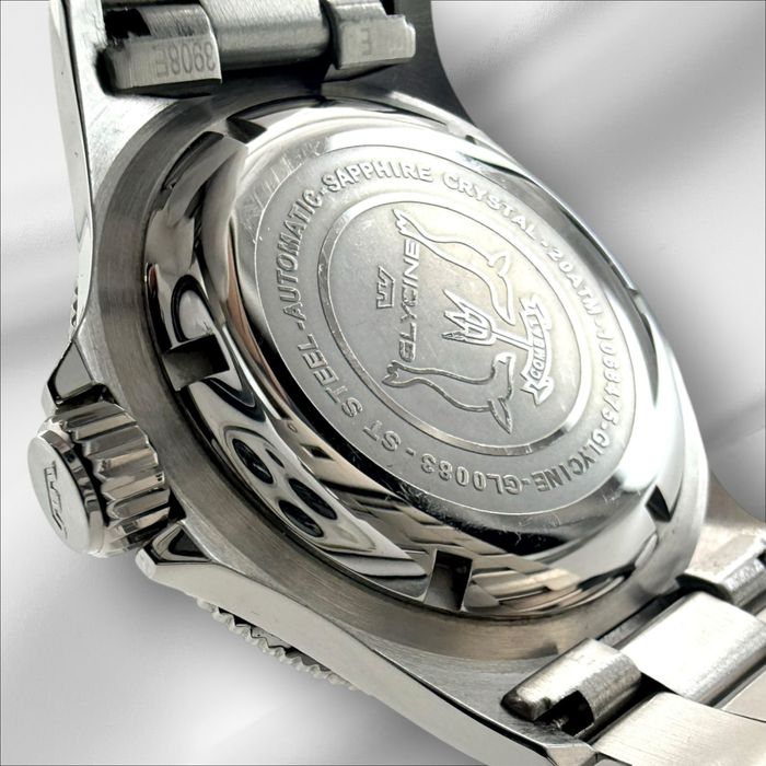 Glycine Combat Sub Automatic – Швейцарски дайвър часовник