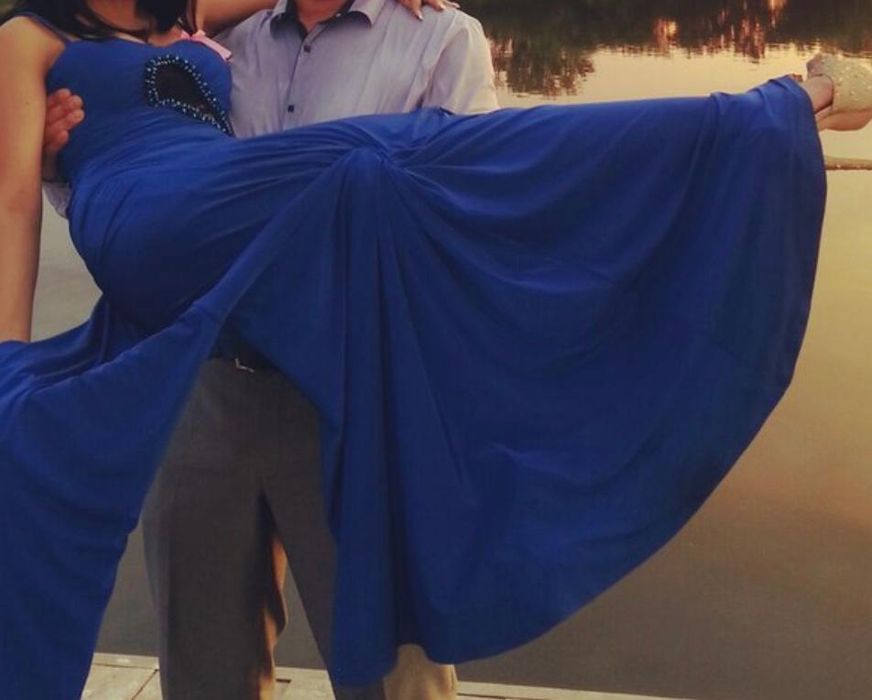 Вечернее шикарное платье размер S