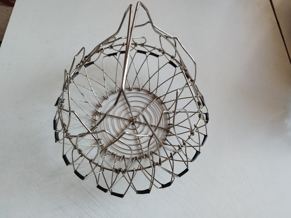 Стара метална кошница за яйца, Стара ножица, тока