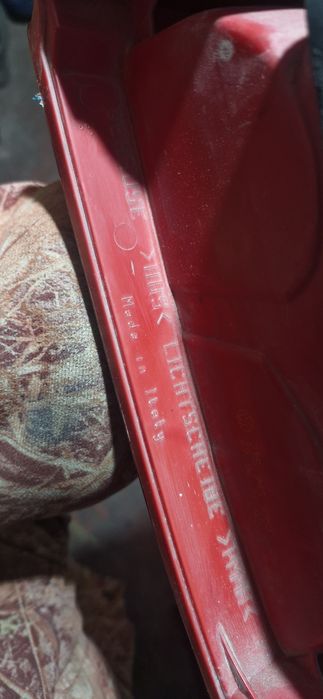 passat b5 зад левый фонарь(седан)