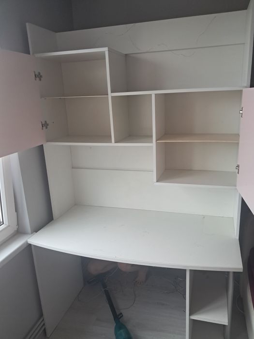 Birou pt copii cu biblioteca