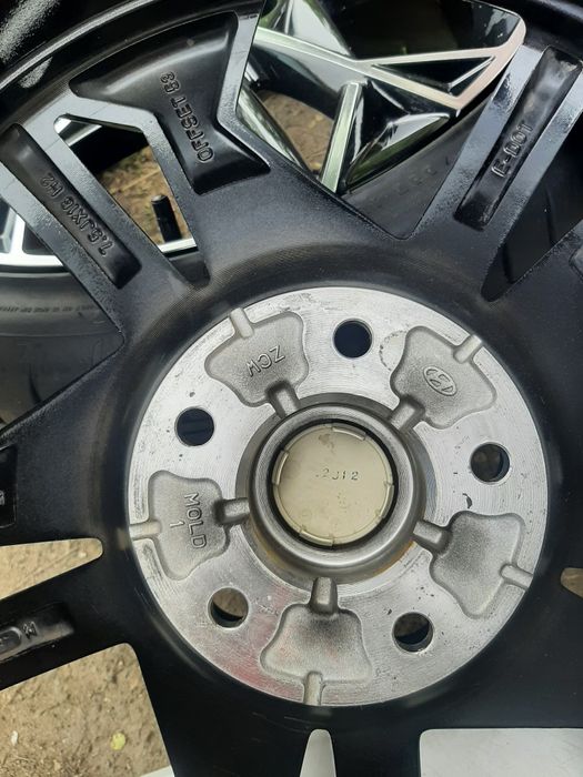 Продам колеса взборе р18 оригенал.