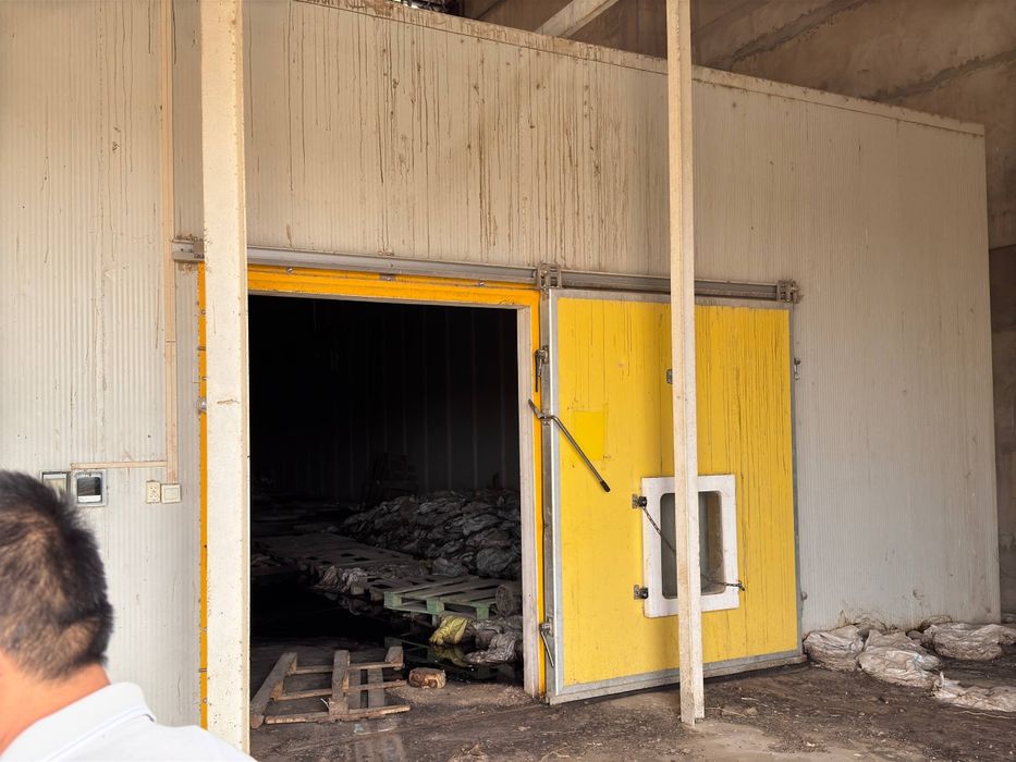 Ishlab chiqarish sexi va omborxona binosi