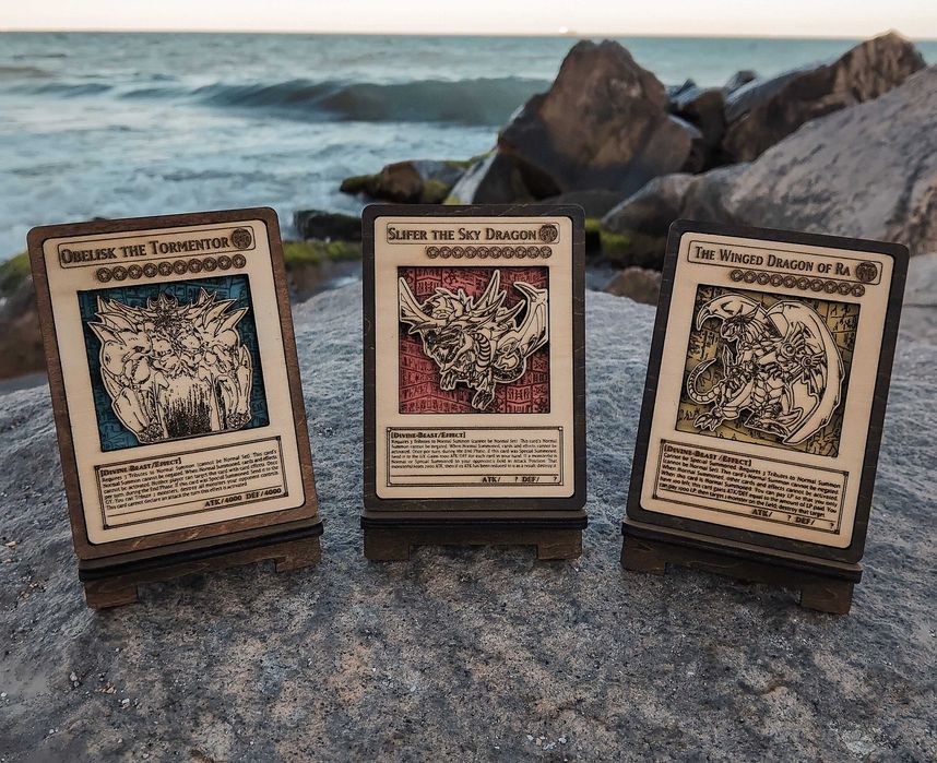3D Дървени Карти / Yu-Gi-Oh! / Pokemon / MTG (20 € / бр.) + Стойка и кутия