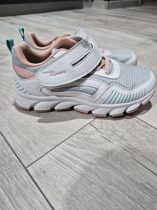 Маратонки на Runners