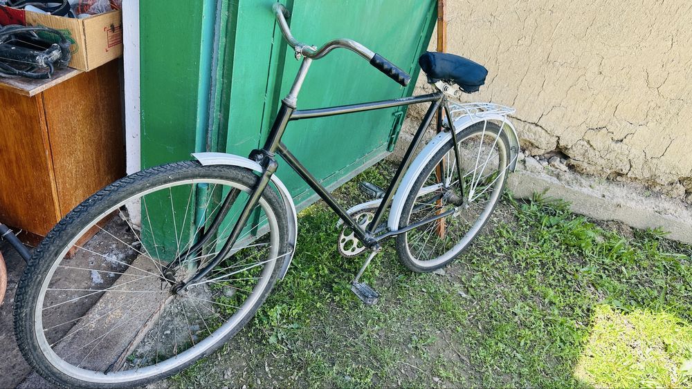 Велосипед урал и доски уголь