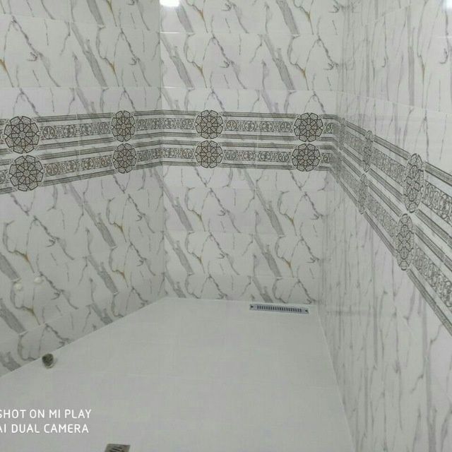 Кафельщик со стажем более 20 лет