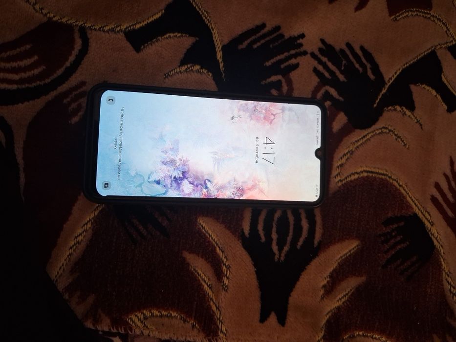 Продам телефон Samsung a50