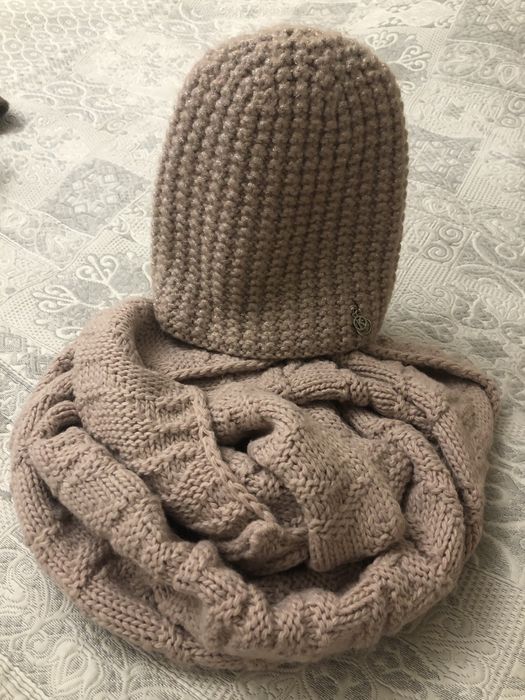 Продам шапку и снуд