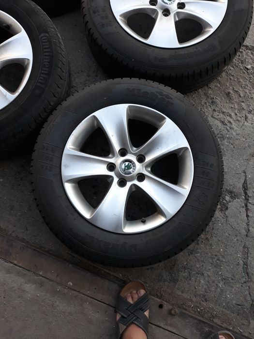 Set 4 jante aluminiu Skoda octavia cu anvelope 205 60 16 5 x 112 Octavia Golf 5.6.7 Touran