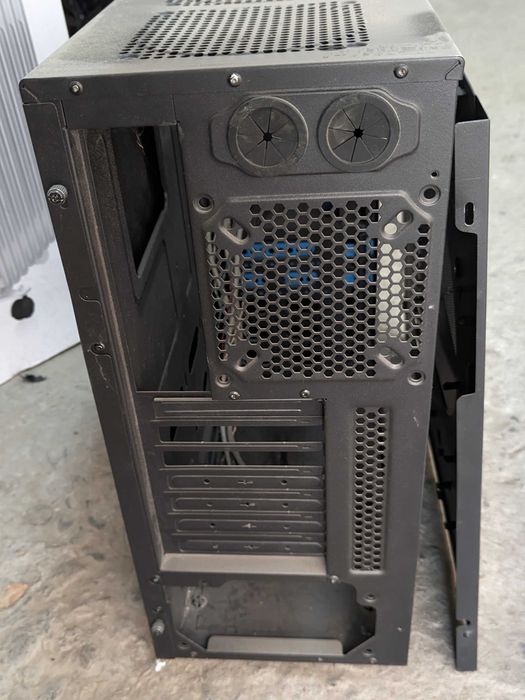 Компьютерный кейс Luxtech для 5 HDD