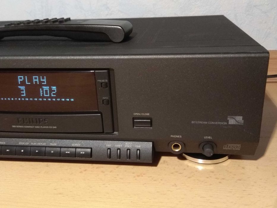 Колекционерски плейър Philips CD940