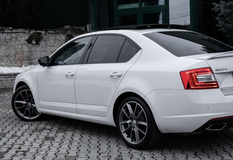 Geam usa stanga / dreapta fata / spate Skoda Octavia 3 / Superb 3 / Rapid