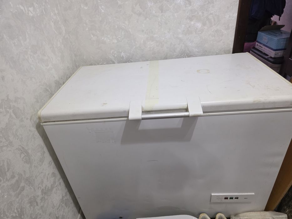 Продам морозильник