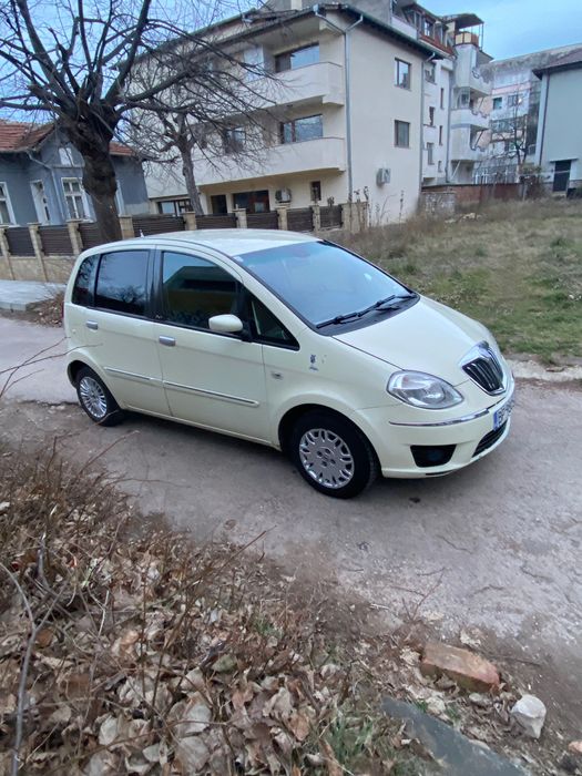 Lancia Musa  В много добро състояние