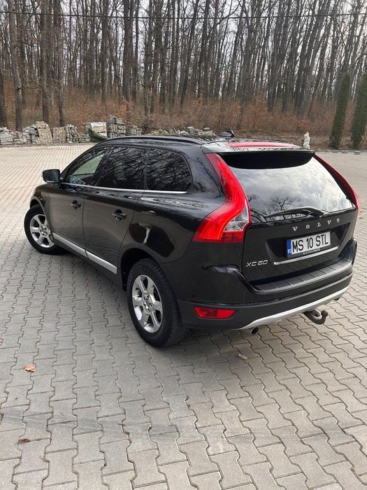 VOLVO XC60 2011 — imagine 3
