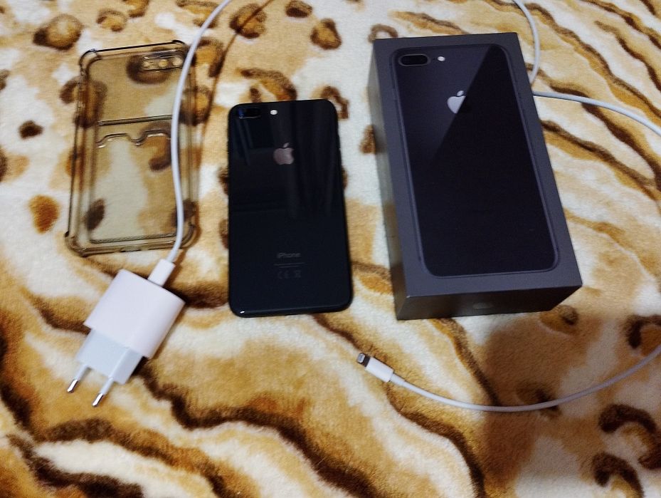 Iphone 8 plus 64gb