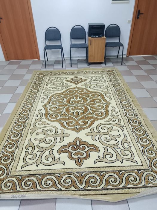 Продам ковер 3 на 2