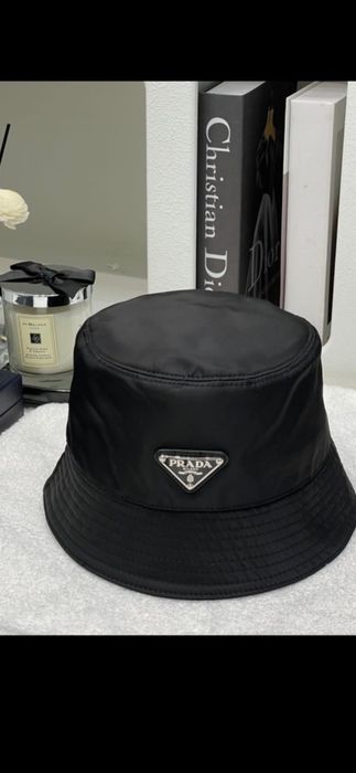 Pălărie Prad*a, model 2026, 4 modele, preț fix, 10 ron prin posta roma