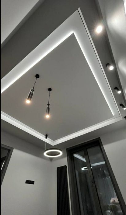 Натяжные потолки, слив воды