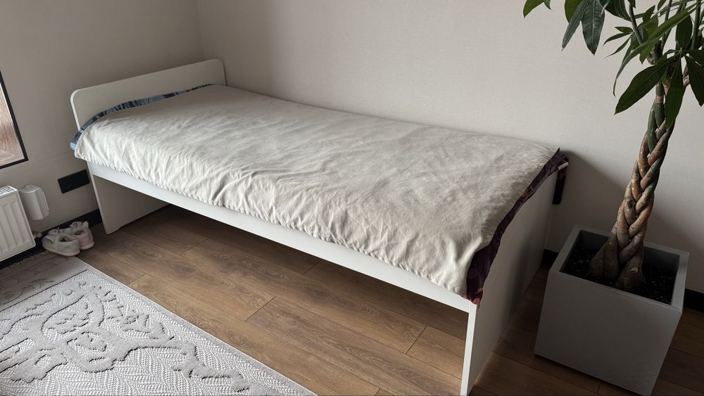 Продам 2 кровати ikea