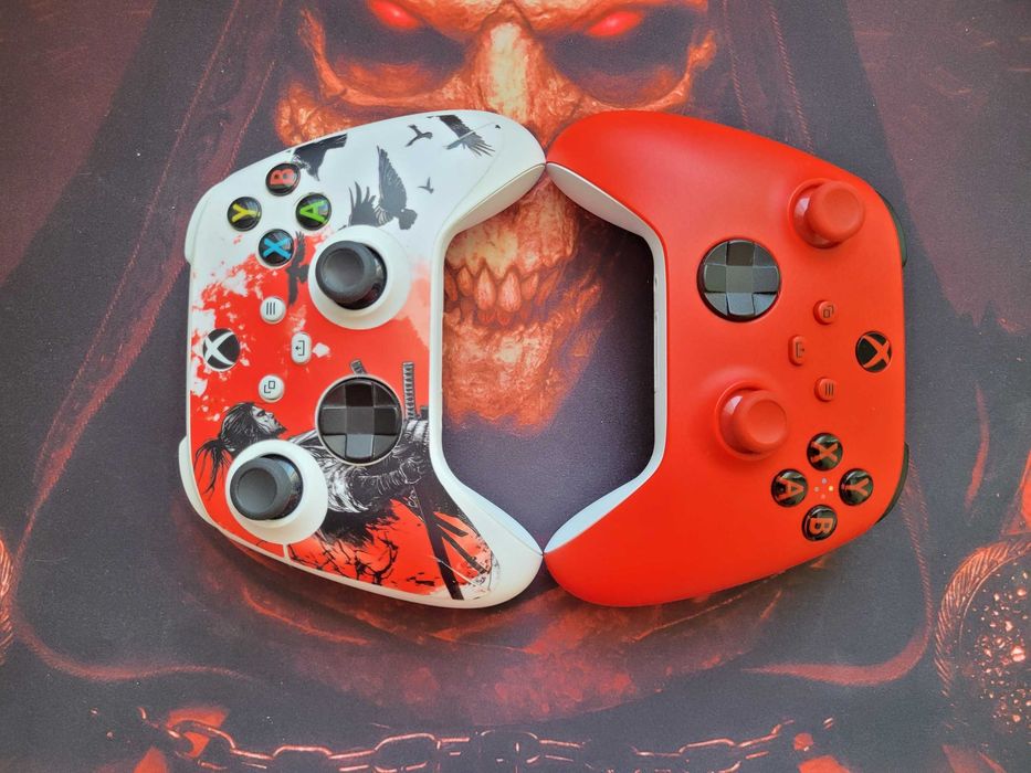 Продавам 2 броя геймпади за Xbox (дрифт на аналоговите стикове)