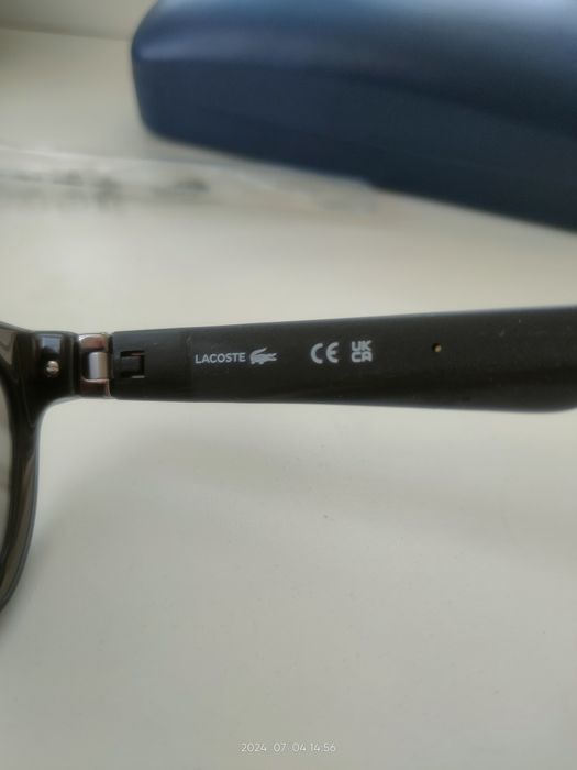 очки солнцезащитные Lacoste