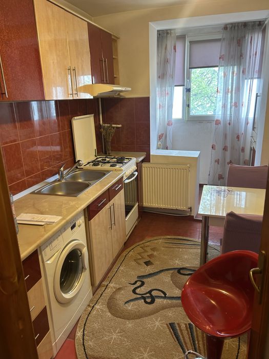 Apartament 2 camere decomandat Precista langa Shopping Center