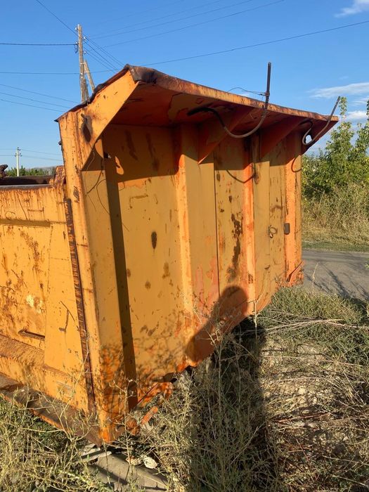 Продам кузов самосвальный от сельхозки