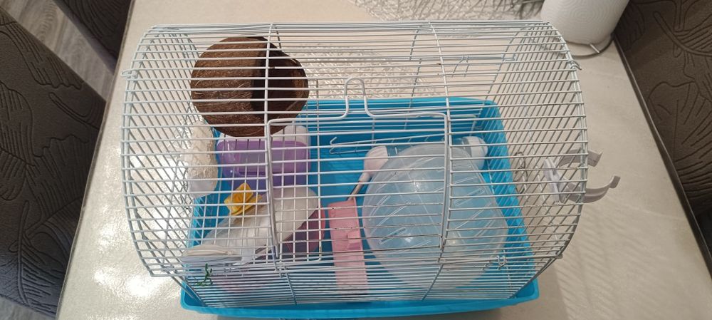 Продам клетку для хомяка