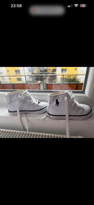 Adidași tip high-top albi pentru copii