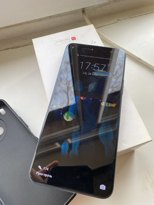 Продам телефон  Хуавей нова 8i